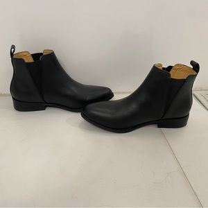 Nisolo Commuter Chelsea Boot